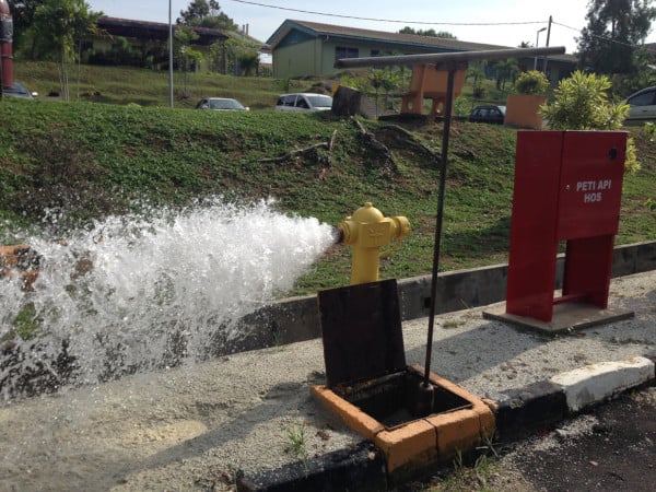 A fire hydrant pressure test.