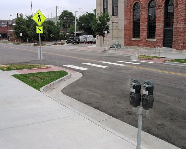 Curb extension