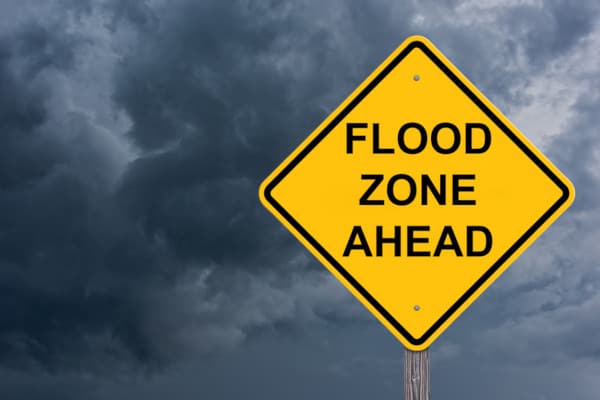 Flood zone sign
