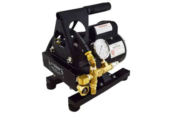 Hydrostatic test pump