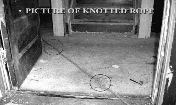 Knotted firefighter guide rope