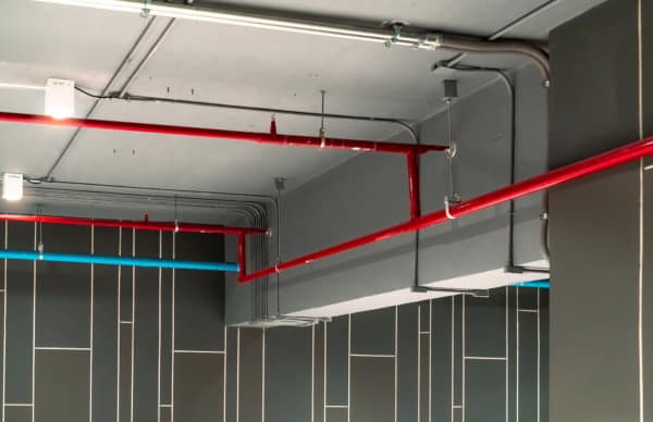 Extended coverage sprinkler spacing obstructions