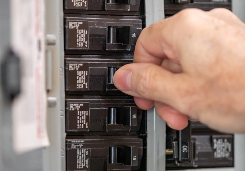 Circuit breaker